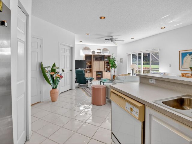 Продажа дома по адресу 7311 Panache Way - фото 6538970