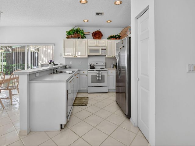 Продажа дома по адресу 7311 Panache Way - фото 6538973