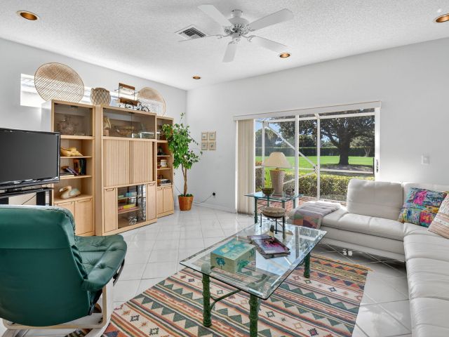 Продажа дома по адресу 7311 Panache Way - фото 6538976