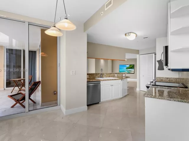 Продажа квартиры #2502 - фото 6542025