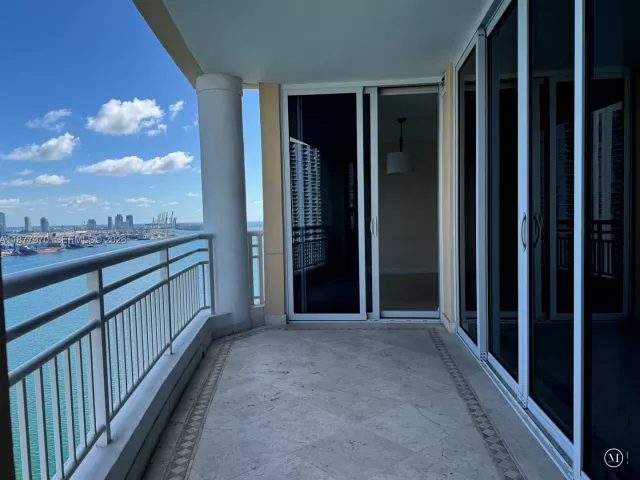 Продажа квартиры #2502 - фото 6542024