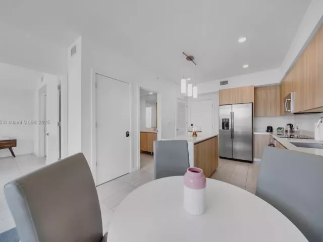 Продажа квартиры # - фото 6543589