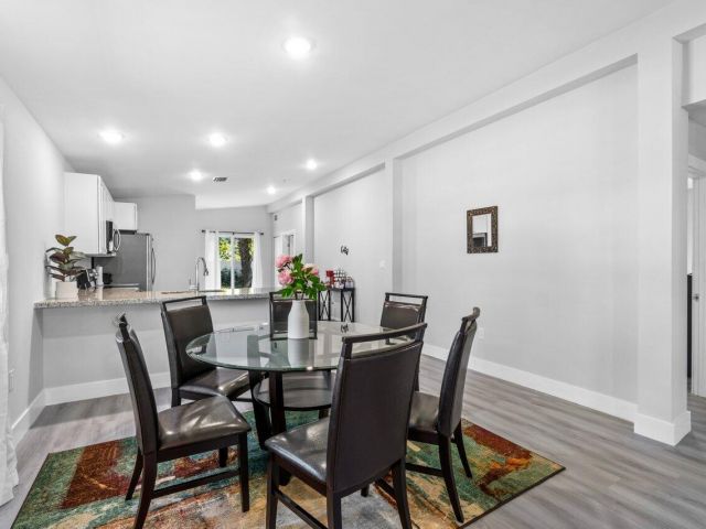 Продажа дома по адресу 408 SW 4th Street - фото 6541438