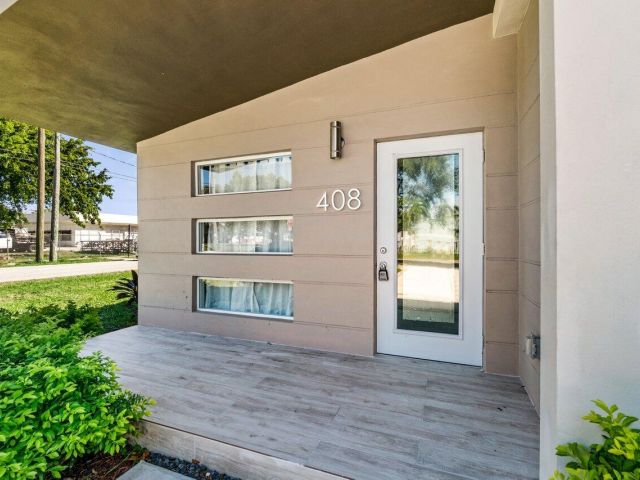 Продажа дома по адресу 408 SW 4th Street - фото 6541442