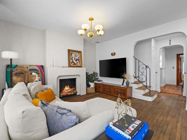 Продажа дома по адресу 642 86th St - фото 6553468