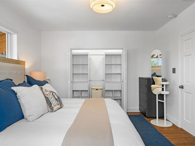 Продажа дома по адресу 642 86th St - фото 6553477