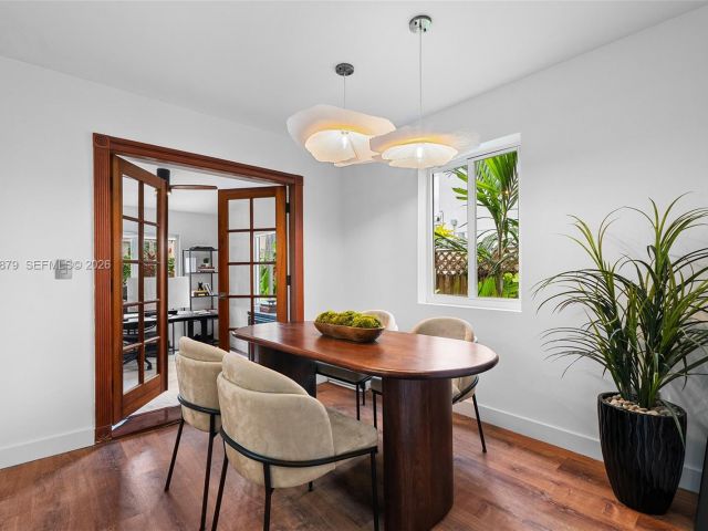 Продажа дома по адресу 642 86th St - фото 6553483