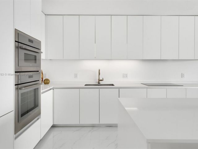 Продажа квартиры #4702 - фото 6604356