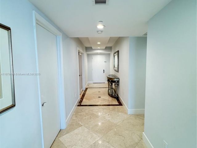 Квартира в аренду номер701 - фото 6542960