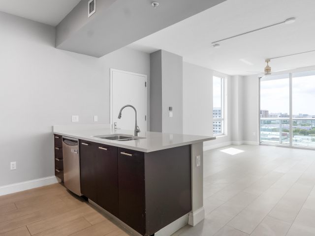 Продажа квартиры #1102 - фото 6836314