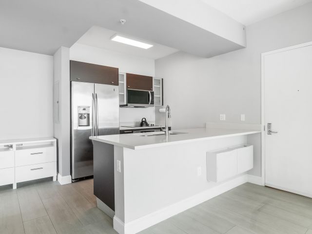 Продажа квартиры #1102 - фото 6836316