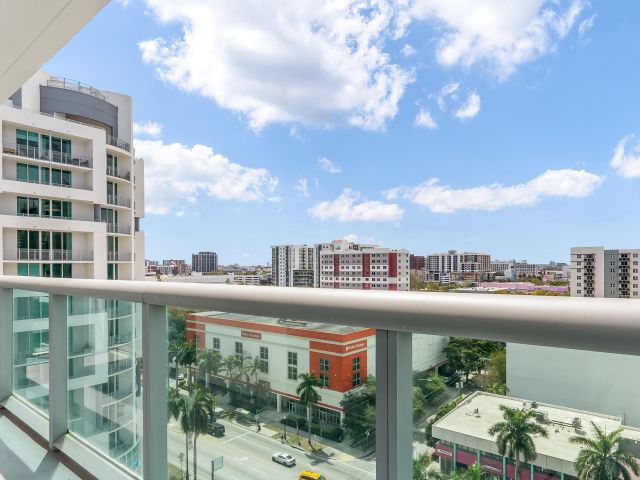 Продажа квартиры #1102 - фото 6836318