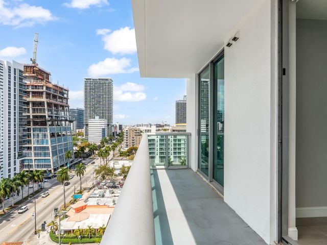 Продажа квартиры #1102 - фото 6836320