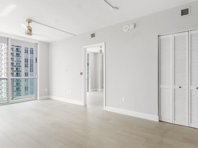 Продажа квартиры #1102 - фото 6836325