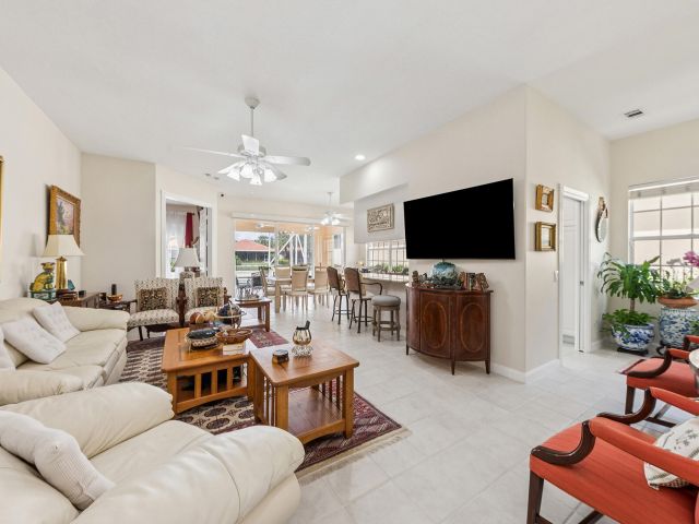 Продажа дома по адресу 2613 James River Road - фото 6543339