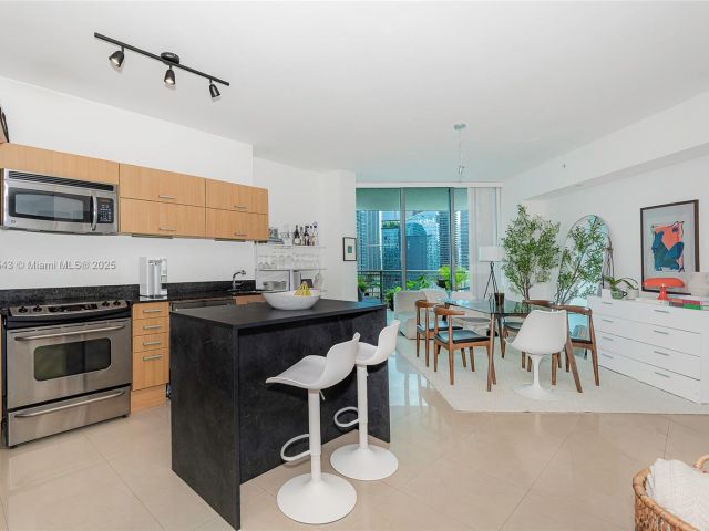 Продажа квартиры #3508 - фото 7441586