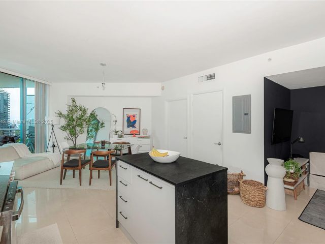 Продажа квартиры #3508 - фото 7441596