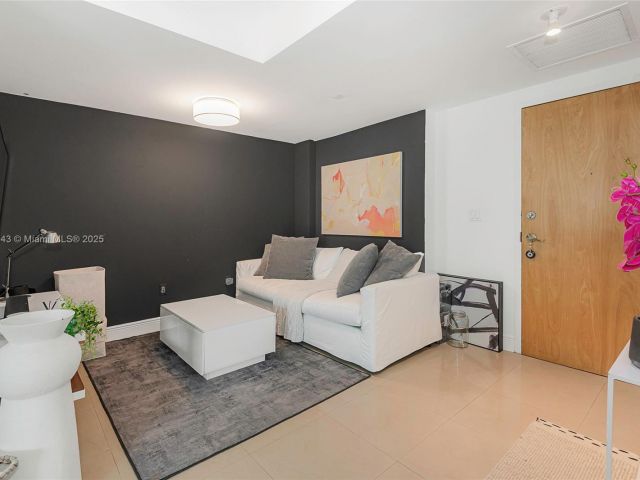 Продажа квартиры #3508 - фото 7441597