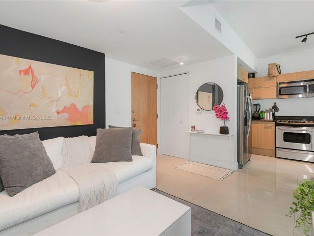 Продажа квартиры #3508 - фото 7441599