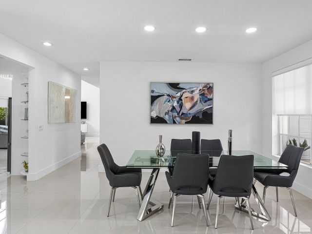 Продажа дома по адресу 2197 NW 59th Street - фото 6546187