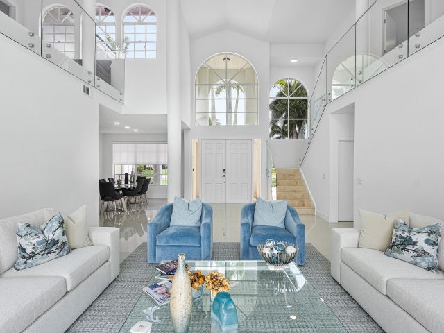 Продажа дома по адресу 2197 NW 59th Street - фото 6546188