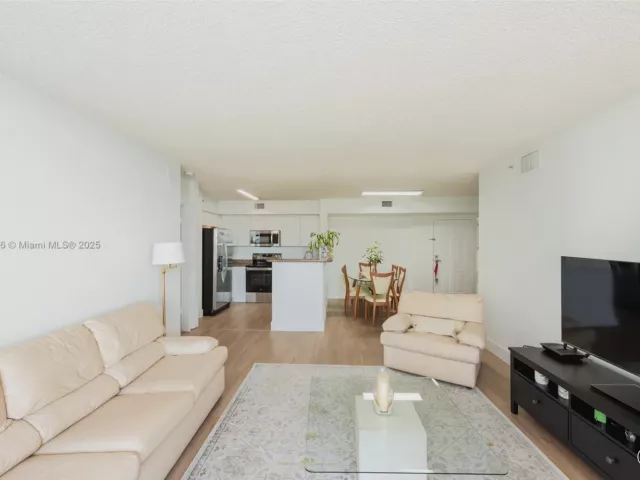 Продажа квартиры #609 - фото 6549338