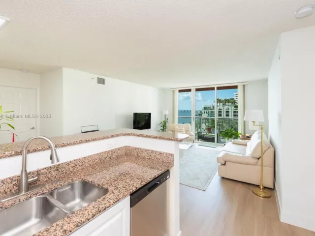 Продажа квартиры #609 - фото 6549342