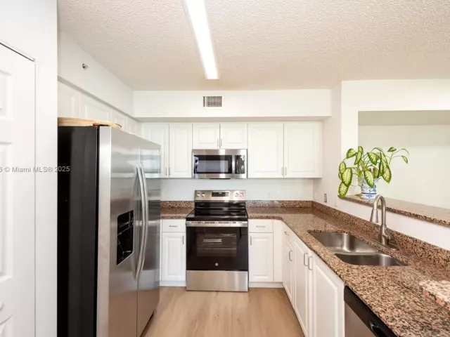 Продажа квартиры #609 - фото 6549343