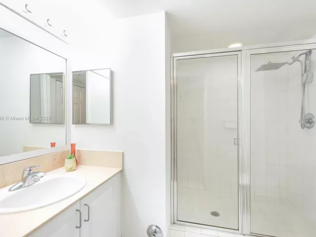 Продажа квартиры #609 - фото 6549327