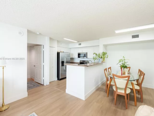 Продажа квартиры #609 - фото 6549332