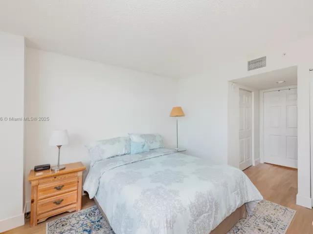 Продажа квартиры #609 - фото 6549333