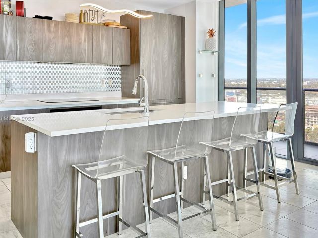 Квартира в аренду номер2407 - фото 6546711