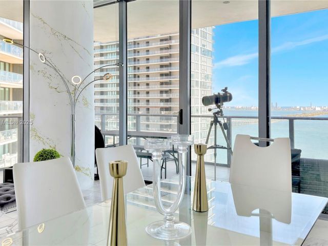 Квартира в аренду номер2407 - фото 6546713