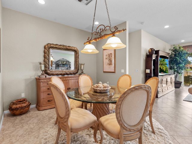 Продажа дома по адресу 9513 Isles Cay Drive - фото 6548216