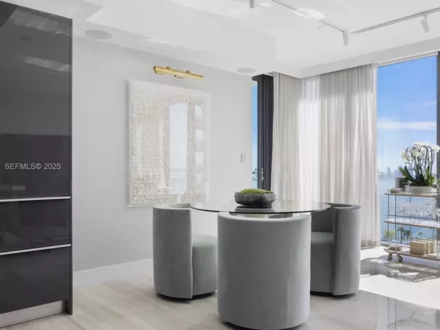 Продажа квартиры #1901 - фото 6548752