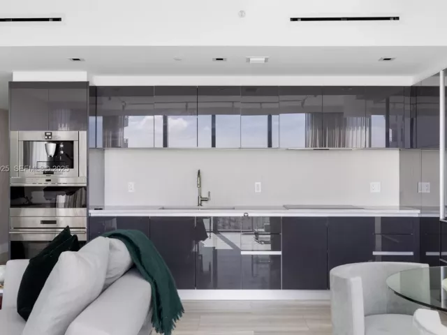 Продажа квартиры #1901 - фото 6548753