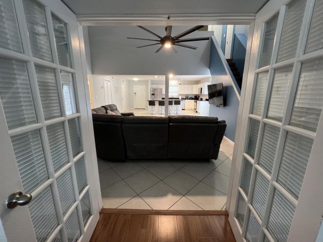 Дом в аренду по адресу 2417 Sundy Avenue - фото 6547794