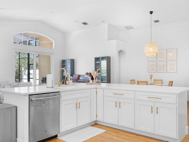 Дом в аренду по адресу 2887 N Bight - фото 6547453