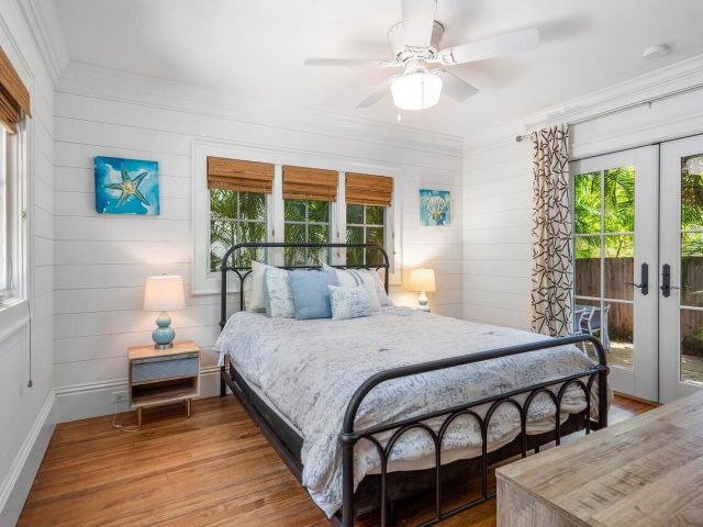 Дом в аренду по адресу 918 NE 5th Street - фото 6547112