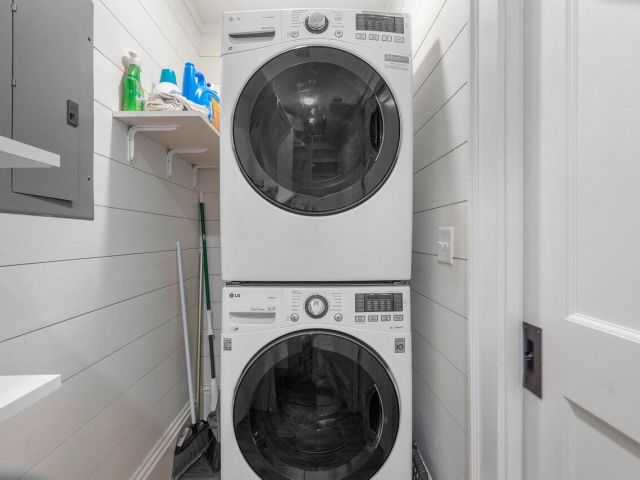 Дом в аренду по адресу 918 NE 5th Street - фото 6547115