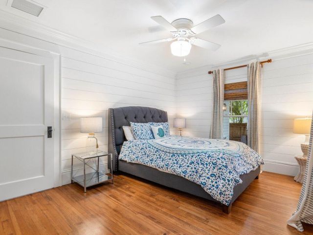 Дом в аренду по адресу 918 NE 5th Street - фото 6547116