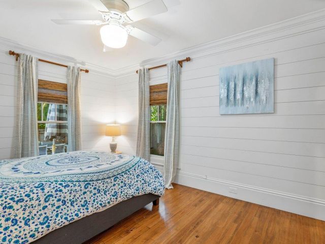 Дом в аренду по адресу 918 NE 5th Street - фото 6547117