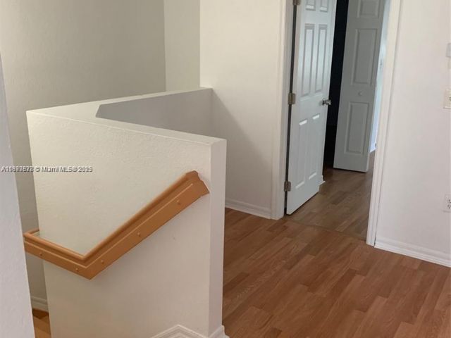 Дом в аренду по адресу 26232 SW 135th Pl 0 - фото 7439653