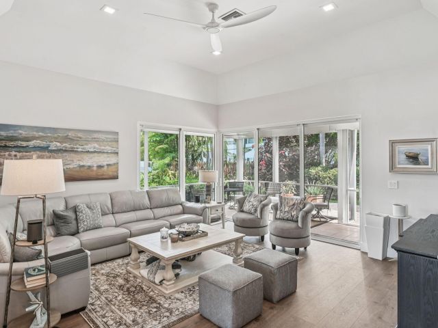 Продажа дома по адресу 660 Forsyth Street 7 - фото 6593964