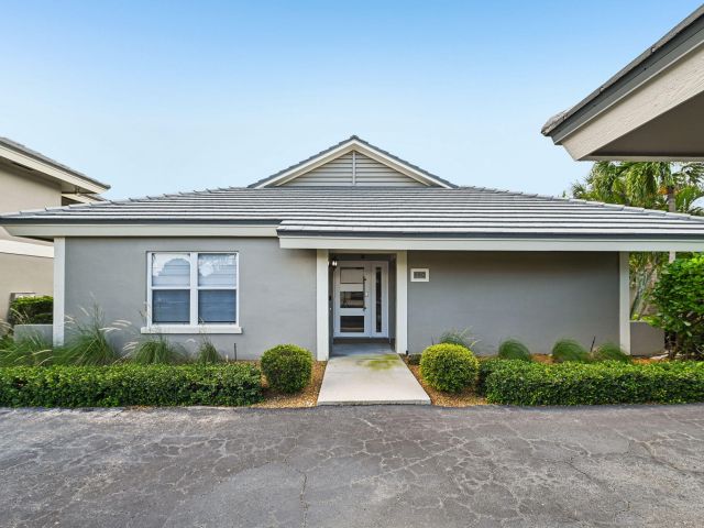 Продажа дома по адресу 660 Forsyth Street 7 - фото 6593978