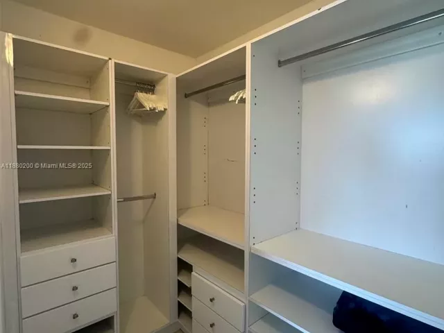 Квартира в аренду номер923 - фото 6550880