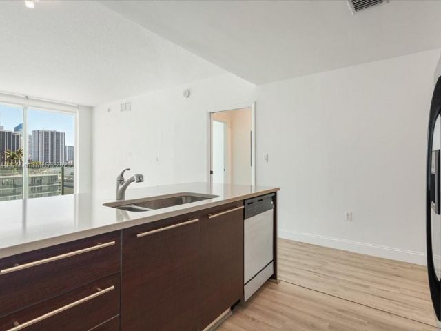 Продажа квартиры #1509 - фото 7447989