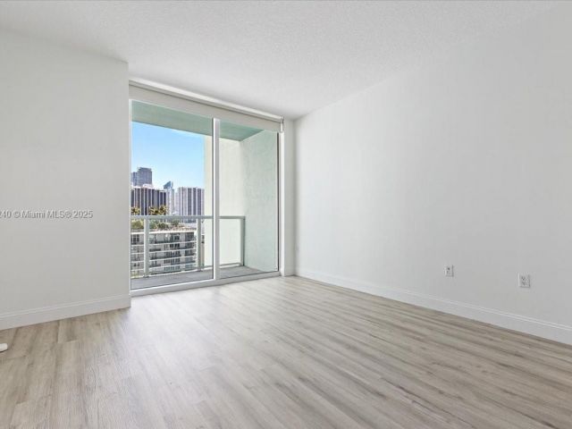 Продажа квартиры #1509 - фото 7447996