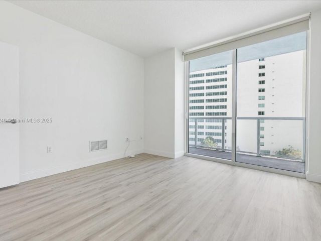 Продажа квартиры #1509 - фото 7447997