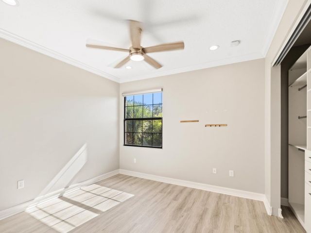 Дом в аренду по адресу 14174 Paverstone Terrace - фото 6615070